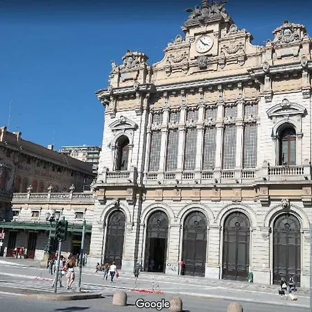 Апартаменты La Maison Nel Cuore Di Free Parking Генуя