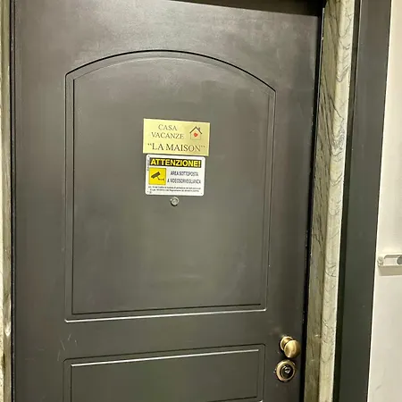 Daire La Maison Nel Cuore Di Free Parking Cenova